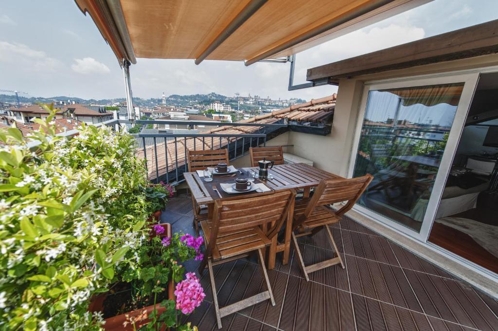 Cute & Cozy Terrace Apartment Bergamo Cameră foto